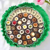 "1 сентября" букет из конфет ассорти и ручной работы (зеленый)