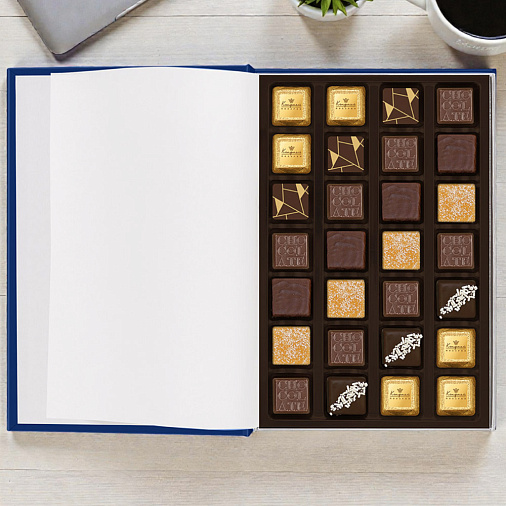 "Книга" набор конфет ассорти, банановое суфле, мягкий грильяж, мармелад апельсиновый 270г