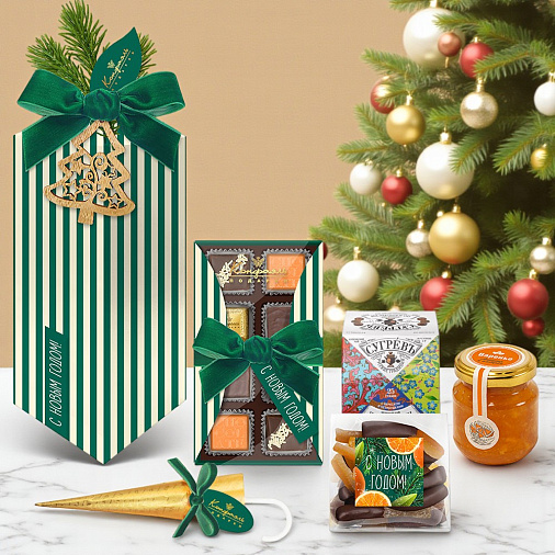 Новогодний набор: мягкий грильяж, ассорти, суфле, цукаты, чай, варенье 325г