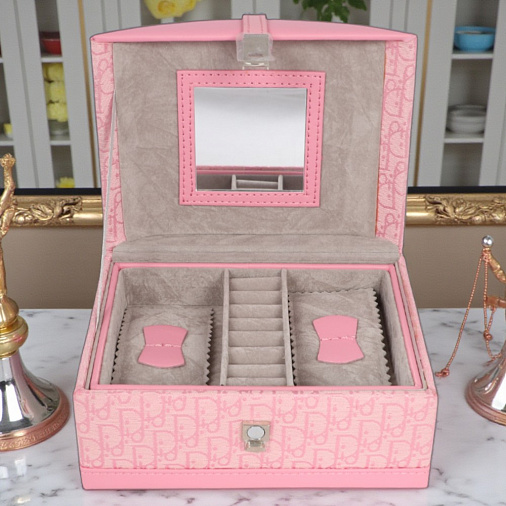 Шкатулка для украшений розовая 16х11,5х9см