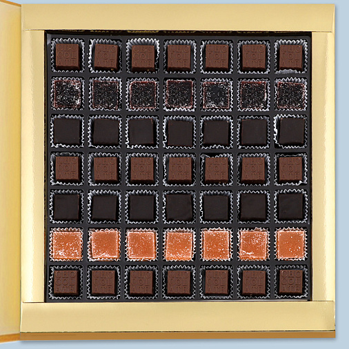 Подарочный набор с конфетами: мармелад, конфеты ассорти (мега-книга золотая)