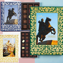 "Санкт-Петербург" книга с конфетами в ассортименте